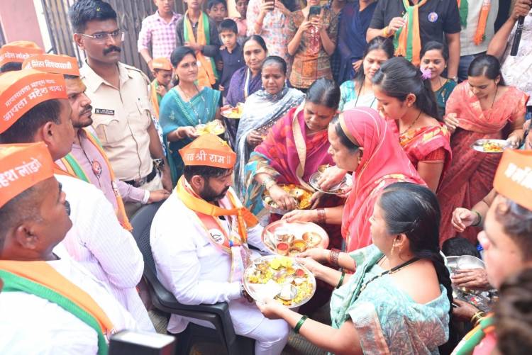 संतपीठ,टाऊन हॉल,रस्ते विकास,म्हणून आम्ही महेशदादांसोबत - चिखली, कुदळवाडीतील आपुलकीच्या गाठीभेटींना उत्स्फूर्त प्रतिसाद