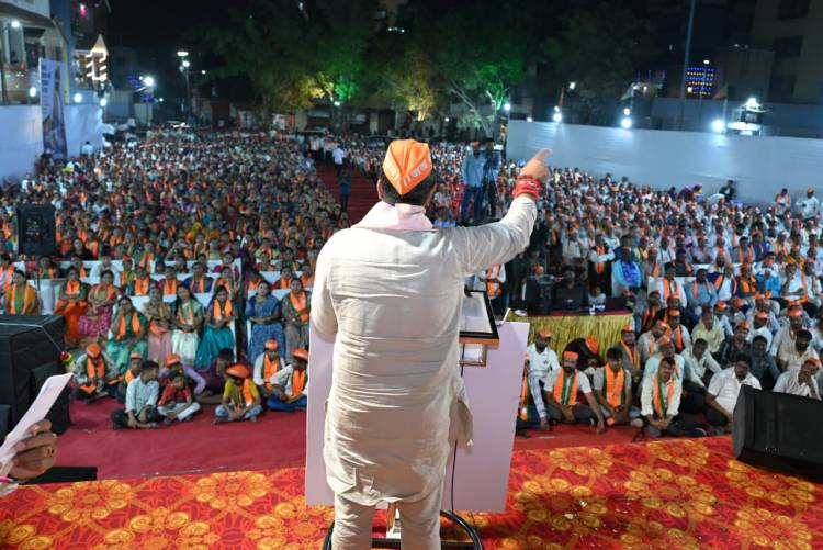 महाविकास आघाडीकडे बोलायला मुद्दाच नाही म्हणून आरोप महायुतीचे उमेदवार महेश लांडगे यांच्या प्रचारात तोफ डागली